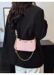 حقيبة كتف على شكل باجيت من قماش PU مقاوم للماء ذات لون أحادي كلاسيكي بتصميم جوكر، مزينة بسلسلة معدنية بشكل فراو