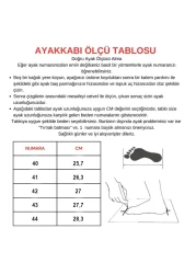 SOLAZER حذاء رياضي كاجوال للرجال باللون الأسود من Smoked Stone 042