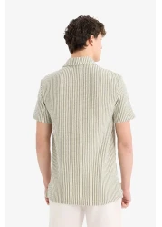 Defacto تي شيرت بقصة عادية وياقة بولو مخططة وأكمام قصيرة D7248ax25sp