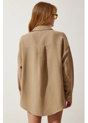 Happiness İstanbul قميص موسلين كبير الحجم بجيب بيج للنساء MX00150
