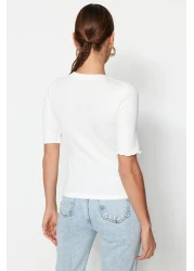  Collection بلوزة محبوكة قابلة للتمدد برقبة دائرية قابلة للتمدد من إكرو TWOSS23BZ00025