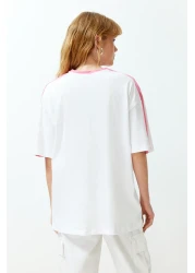  Collection White 100% Cotton Color Blocked Slogan Oversize/Wide Mold Knitted T-Shirt TWOSS24TS00132