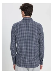 Altınyıldız Classics قميص رجالي من Six Stars Classics باللونين الأزرق الداكن والرمادي - طية صدر السترة بأزرار، مقاس مريح ACE 202510055