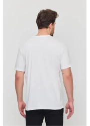 YXC Trend Maker تي شيرت رجالي من القطن بقصة ضيقة وياقة دائرية