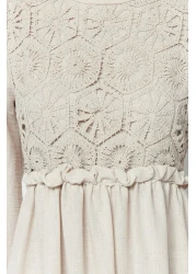  Modest فستان منسوج بتفاصيل حجرية من الجبر/الصدفية TCTAW24EB00110