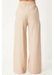 Happiness İstanbul طقم بالازو محبوك بلون كريمي للنساء - سترة بحزام BY00055