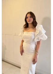 HELİS BUTİK فستان بياقة مربعة وطول كبير مزين بالأحجار - أبيض