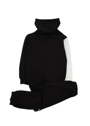 TRENDYOLKIDS طقم سويت شيرت وبدلة رياضية بغطاء للرأس من القطن باللون الأسود للأولاد - TKDAW25AU00058