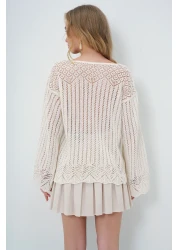 Trend Alaçatı Stili بلوزة تريكو صيفية مخرمة برقبة قارب فانيليا للسيدات ALC-X10640