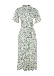  Collection فستان قميص منسوج من الفيسكوز بطبعة زهور أرجوانية TWOSS19EL0094