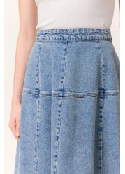 Manuka تنورة واسعة من الدنيم باللون الأزرق