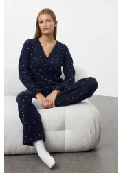  Collection طقم بيجامة شتوية من الصوف باللون الأزرق الداكن - مع تفاصيل قلب وربطة عنق THMAW25PT00139