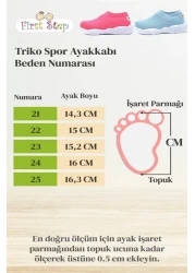 First Step حذاء رياضي خفيف للغاية بنعل ميموري فوم للأطفال تريكو رياضي فوشيا مع خطوط بيضاء -M-1002