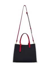 U.S. Polo Assn. حقيبة كتف نسائية باللون الأزرق الداكن والأحمر Us25252