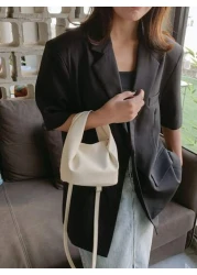 حقيبة دلو ميني جلد صناعي مطرز ليتشي أبيض أنيق