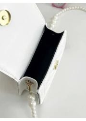 قطعة واحدة حقيبة كتف على شكل معين مطرزة بخيط وسلسلة من الخرز مناسبة لإطلالة فتاة عصرية، مناسبة للاستخدام اليو