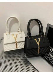 حقيبة رسول أنيقة وعصرية قطعة واحدة ، حقيبة رسول عصرية ، شرابة بحرف ، حقيبة كتف مربعة صغيرة عصرية ، مصنوعة من ما