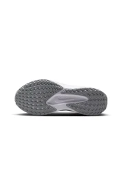 Nike حذاء رياضي نسائي من WMNSNIKEQUEST6