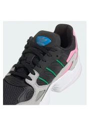 adidas أحذية المشي فالكون واي