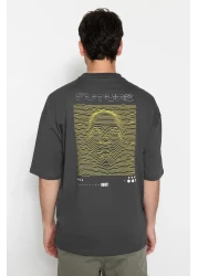  Collection تي شيرت أنثراسايت رقيق مطبوع كبير الحجم - 100% Tinne TMNSS23TS00171