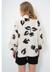 Trend Alaçatı Stili قميص نسائي منسوج بنمط أوراق الشجر باللون الأسود والبيج ALC-X13785