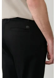 Avva بنطال رجالي أسود مريح من مزيج القطن بخصر كلاسيكي A41y3037