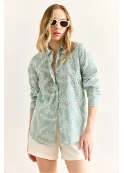 Olalook قميص نسائي بتفاصيل صدفة هندسية باللون الأخضر GML-19001324