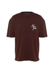  Collection تي شيرت قطني مطبوع كبير الحجم باللون البني - TMNSS20TS1099