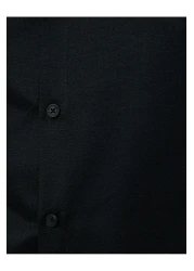 Koton قميص رياضي بقصّة ضيّقة وياقة كلاسيكية وأكمام طويلة، غير قابل للكي