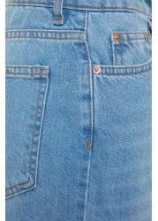  Collection جينز أمي عالي الخصر باللون الأزرق الفاتح TWOSS23JE00067