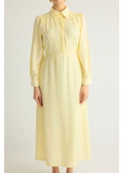  Modest فستان منسوج بياقة قميص من قماش الجاكار باللون الأصفر الفاتح TCTSS25EB00009