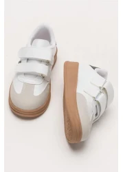 Liger حذاء رياضي مريح وخفيف الوزن للأطفال من الجنسين باللون الأبيض - الأسود