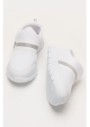 Liger حذاء رياضي للأطفال خفيف الوزن ومرن للجنسين باللون الأبيض