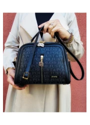 Just Polo حقيبة كتف نسائية مكونة من 4 أقسام وحزام طويل قابل للتعديل TM1137