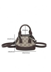 حقيبة يد صغيرة ، لون داخلي منقوش بشكل معين بأسلوب عتيق بشكل صدفة فينتاج