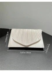 حقيبة كلاسيكية وأنيقة للمرأة بتصميم بسطوني وطية. مثالية للحفلات الرسمية والأعراس الرومانسية والرقصات والفعا