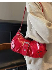 حقيبة هلالية بتصميم وقوام مصنوعة من جلد البولي يوريثان بنمط أزياء كاجوال وبسيطة وعملي