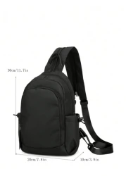 حقيبة ظهر وظيفية للرجال ذات حمالتين، باللون الأسود الموحد مصنوعة من ألياف البوليستر. بسيطة، عصرية، خلاقة مع س