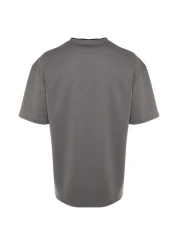  Collection تي شيرت بيكه مزخرف بشريط منسوج كبير الحجم/واسع القطع من أنثراسيت TMNSS23TS00079