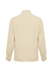  Collection قميص ذو مظهر كتان مريح ذو طية صدر السترة بقصة ضيقة TMNSS24GO00031