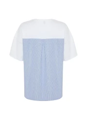  Collection تي شيرت محبوك من قماش البوبلين مخطط أبيض كبير الحجم/نمط واسع TWOSS24TS00006