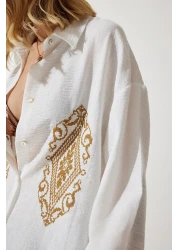 Happiness İstanbul قميص نسائي من القطن الكتاني المطرز باللون الأبيض DM00134