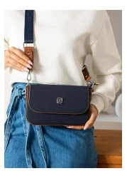 Just Polo حقيبة كتف BAGUETTE موديل 6005 للنساء - مع غطاء من القماش المزخرف