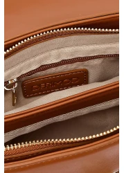 Derimod حقيبة كتف نسائية منقوشة بحزام طويل باللون البني 25SBD26446F