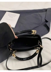 حقيبة يد نسائية كبيرة السعة، حقيبة يد أنيقة فاخرة للنساء، ذات نسيج مزخرف بنمط التمساح، باللون الأسود، ذات حزا