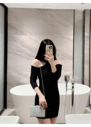 One Shiny Rhinestone Encrusted Box Shaped Evening Clutch Bag For Women Elegant Luxury Formal Dress Mini Bag For Romantic Wedding Bridal Party Prom Chain Shoulder Bag Square Purse Perfect For Party Wed