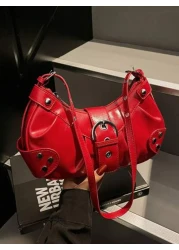 حقيبة هلالية بتصميم وقوام مصنوعة من جلد البولي يوريثان بنمط أزياء كاجوال وبسيطة وعملي