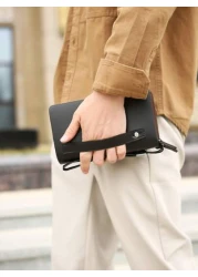 حقيبة كلاتش جلد صناعي واحدة باللون الأحادي للرجال، حقيبة معصم متعددة الأقسام مزودة بإغلاق مغناطيسي وسحاب، مت