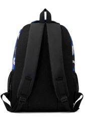 حقيبة ظهر أساسية للأولاد في موسم المدرسة، بتصميم بألوان الكامفلاج. متوفرة بأربعة ألوان: أسود وأزرق وأحمر وأخض