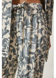 Happiness İstanbul بدلة بنطلون كيمونو بالازو بنمط رمادي على شكل عظمة للنساء EN00614